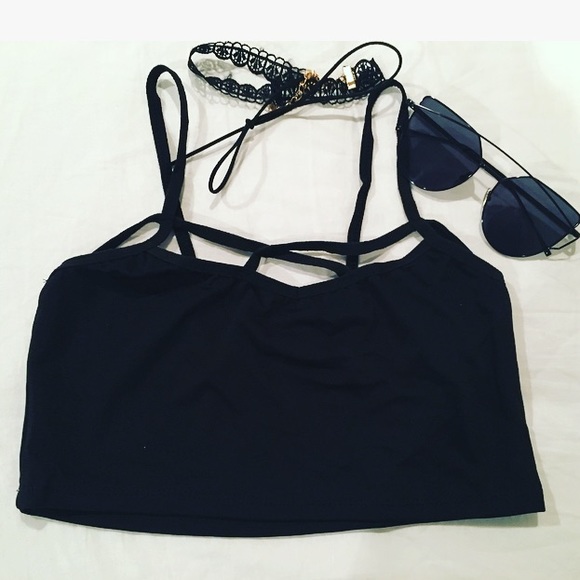 Strappy Front Caged Padded Bralette - Picture 5 of 5